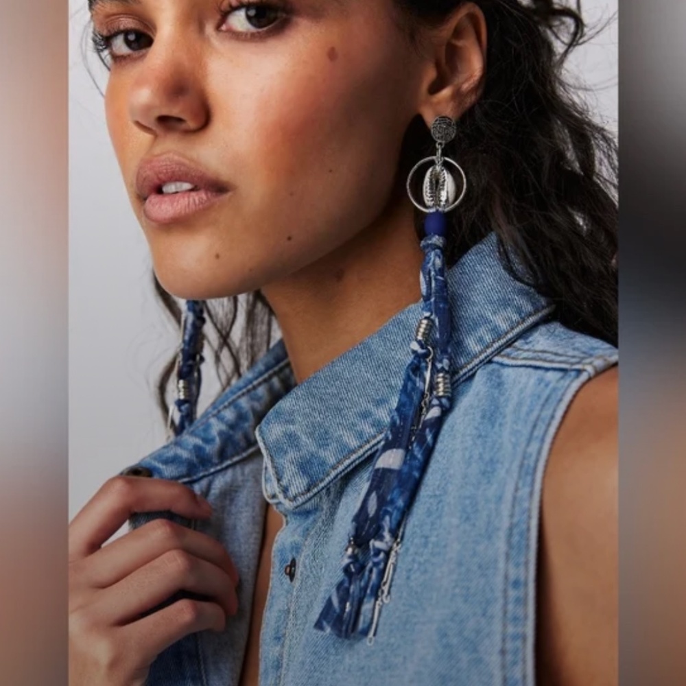 NWT Free People Bridge Dangle Earrings